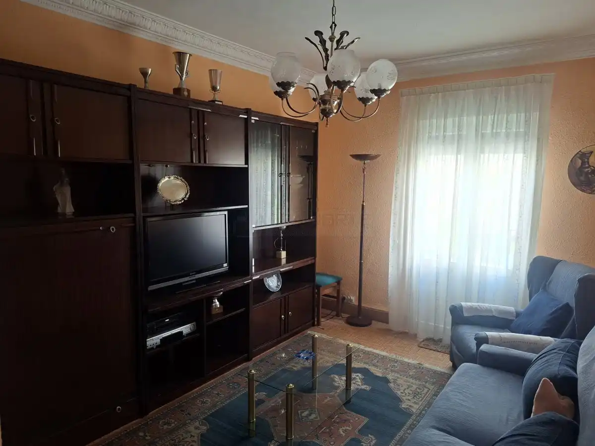 Sala d'estar de Apartament en venda en Vitoria - Gasteiz amb Calefacció, Parquet i Traster