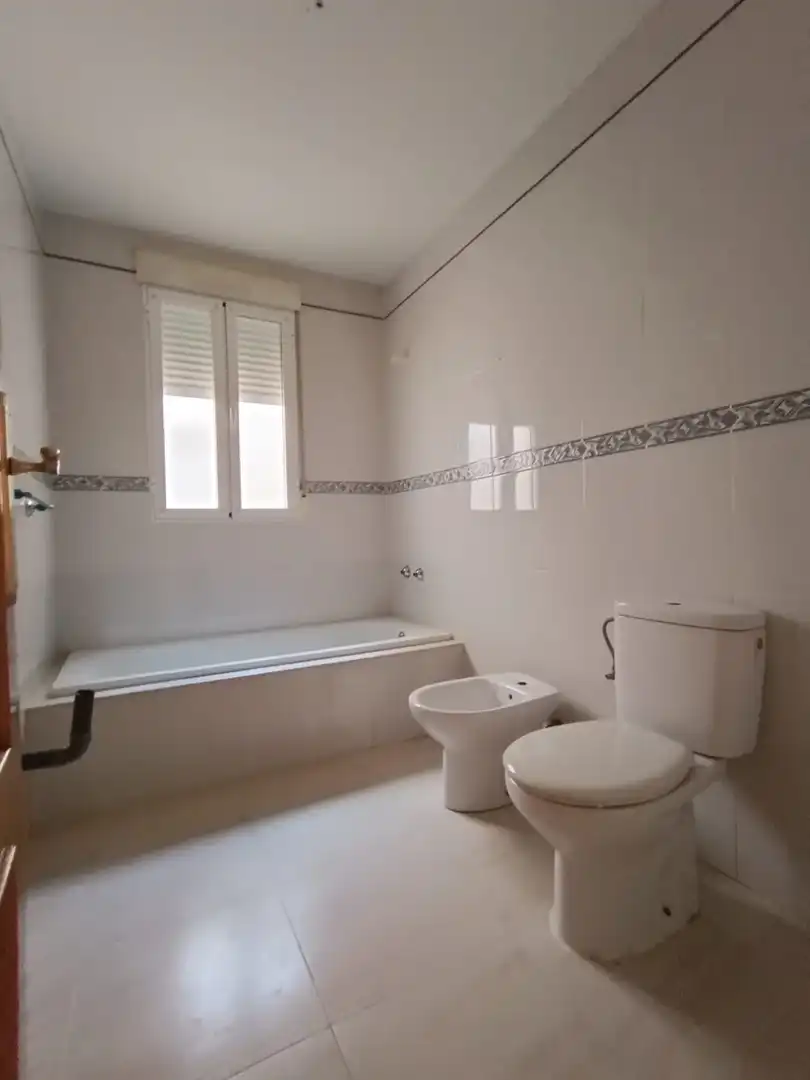 Badezimmer von Wohnung zum Verkauf in Los Yébenes