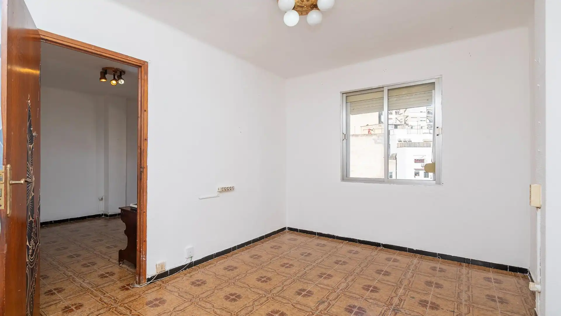 Flat for sale in Calle PERE OLIVER DOMENGE, Camp d'en Serralta, Ponent