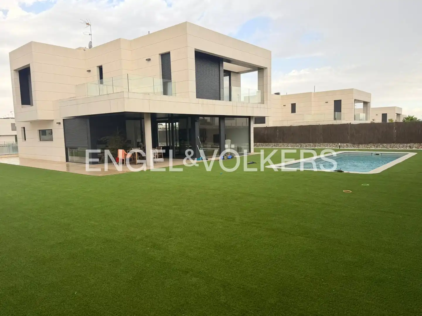 Casa o chalet de alquiler en Majadahonda con Aire acondicionado, Calefacción y Jardín privado