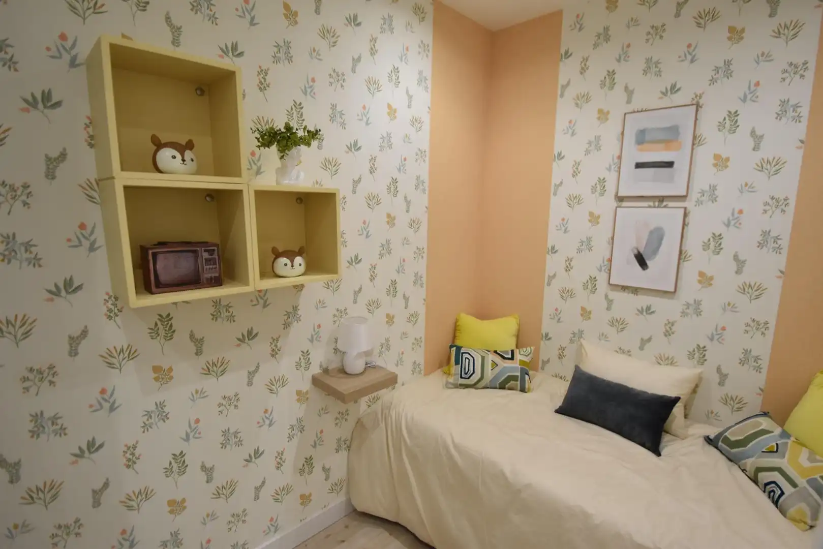 Dormitori de Apartament en venda en Madrid amb Aire condicionat, Calefacció i Moblat