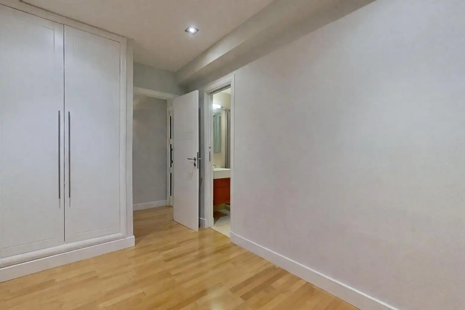 Flat for rent in Santa Cruz de Tenerife  with Air Conditioner, Heating and Storage room