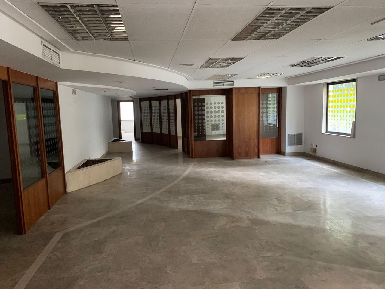 Local de alquiler en Ronda De Los Tejares, Zona Centro, Centro