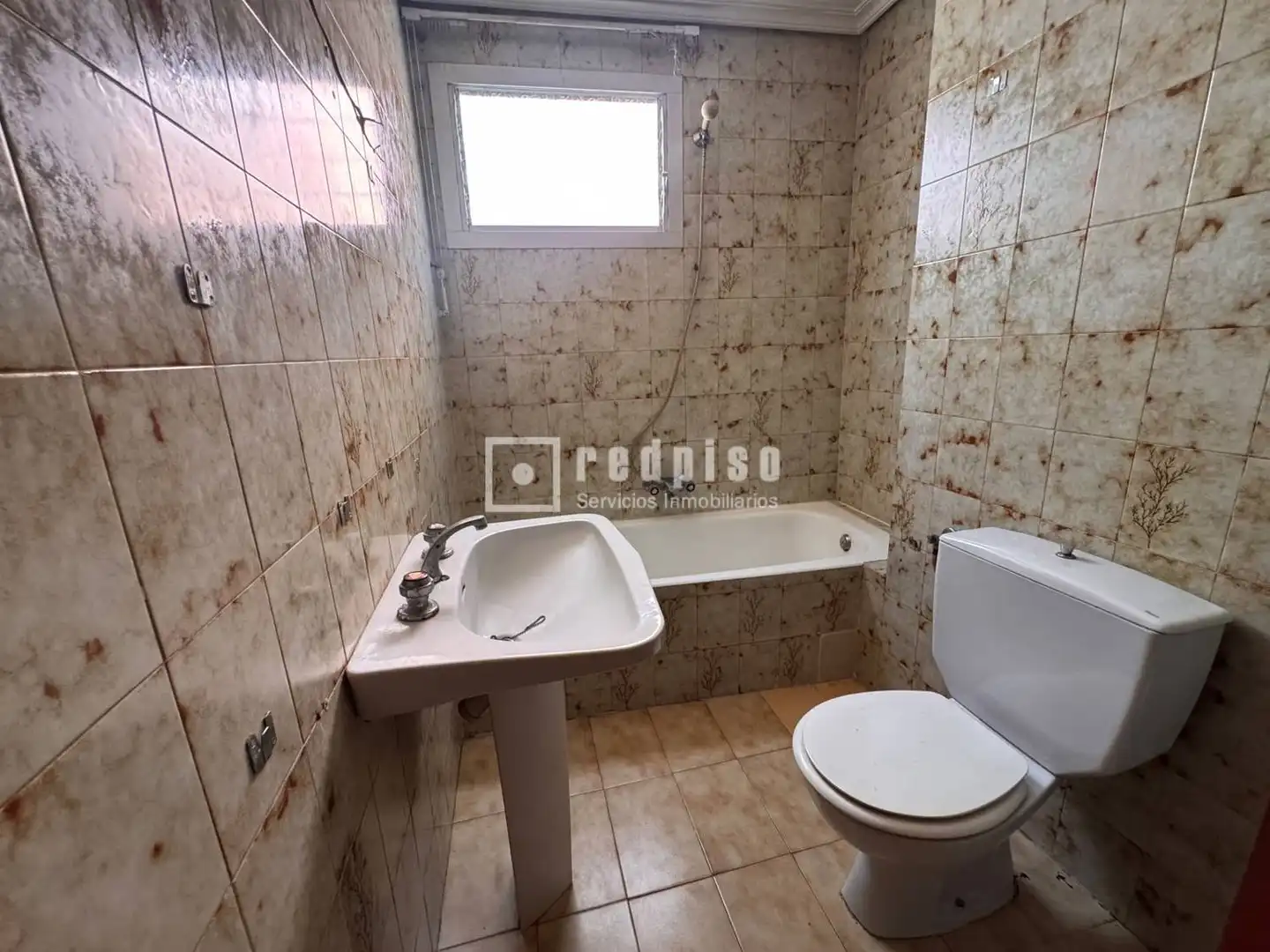 Baño de Piso en venta en Murcia con Calefacción y Terraza