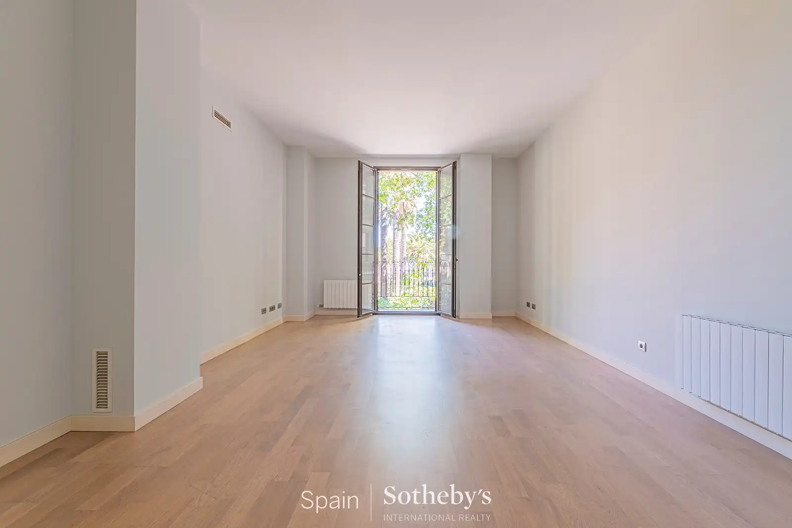 Apartamento en venta en Barcelona con Aire acondicionado, Calefacción y Terraza