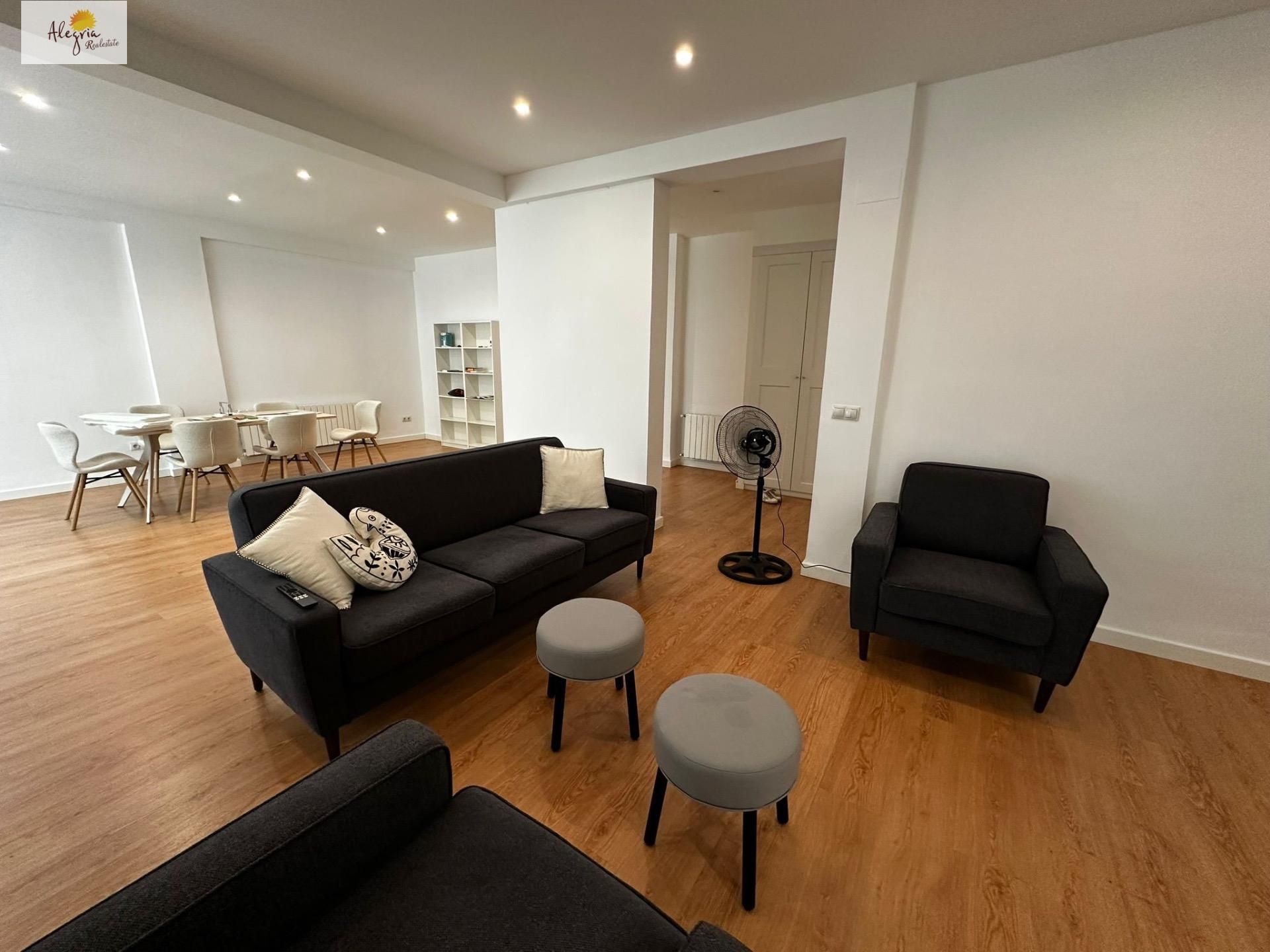 Sala de estar de Apartamento de alquiler en  Valencia Capital con Aire acondicionado, Terraza y Balcón
