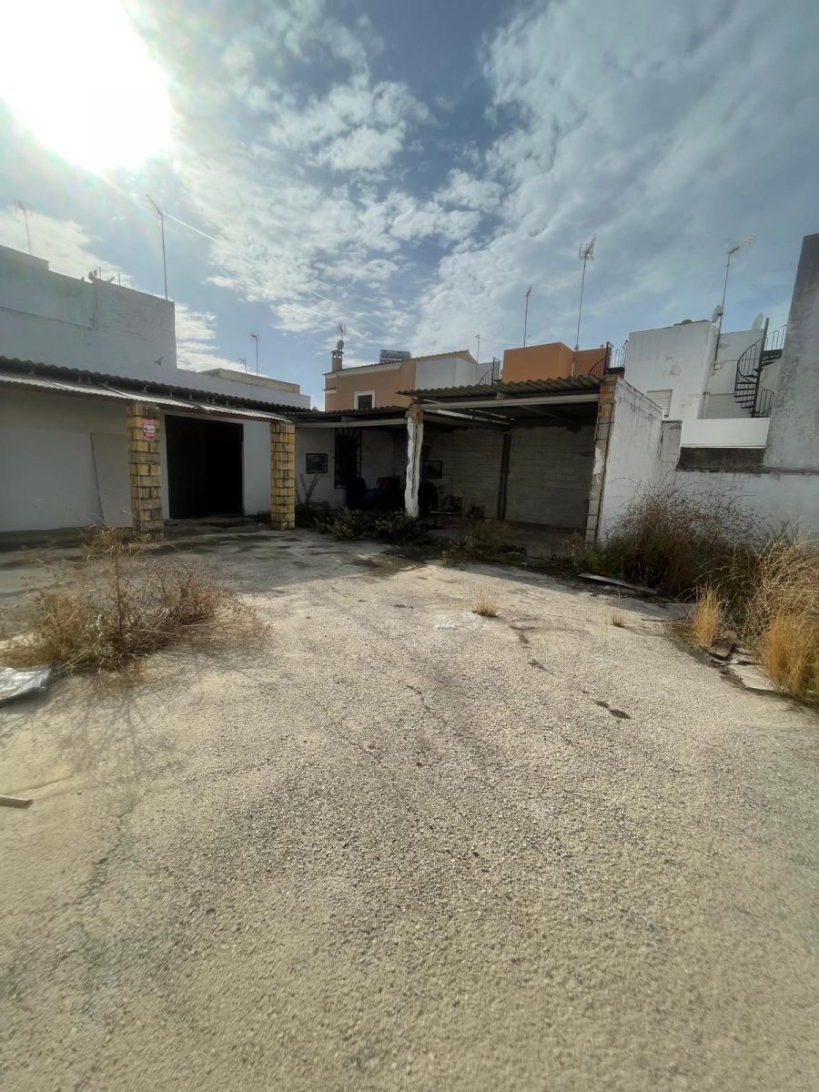 Vista exterior de Residencial en venta en Chiclana de la Frontera
