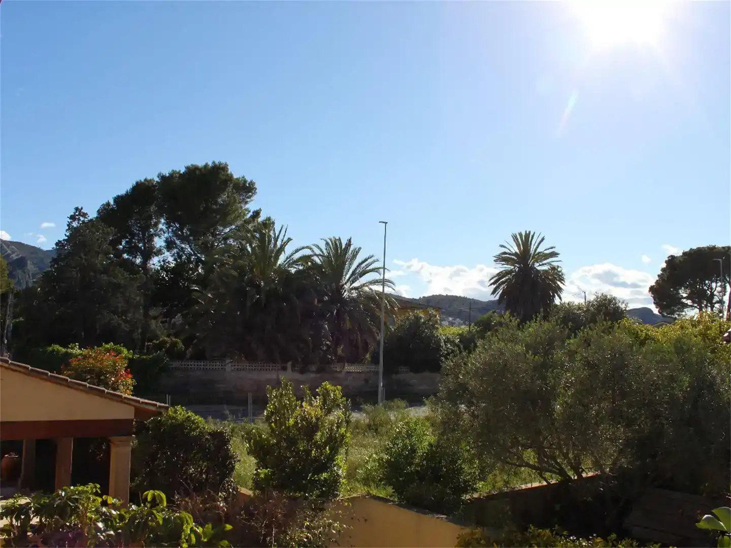 Vista exterior de Casa o chalet en venta en Pedreguer con Aire acondicionado, Piscina y Balcón