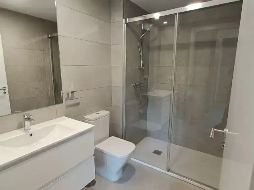 Baño de Piso de alquiler en Centro Urbano