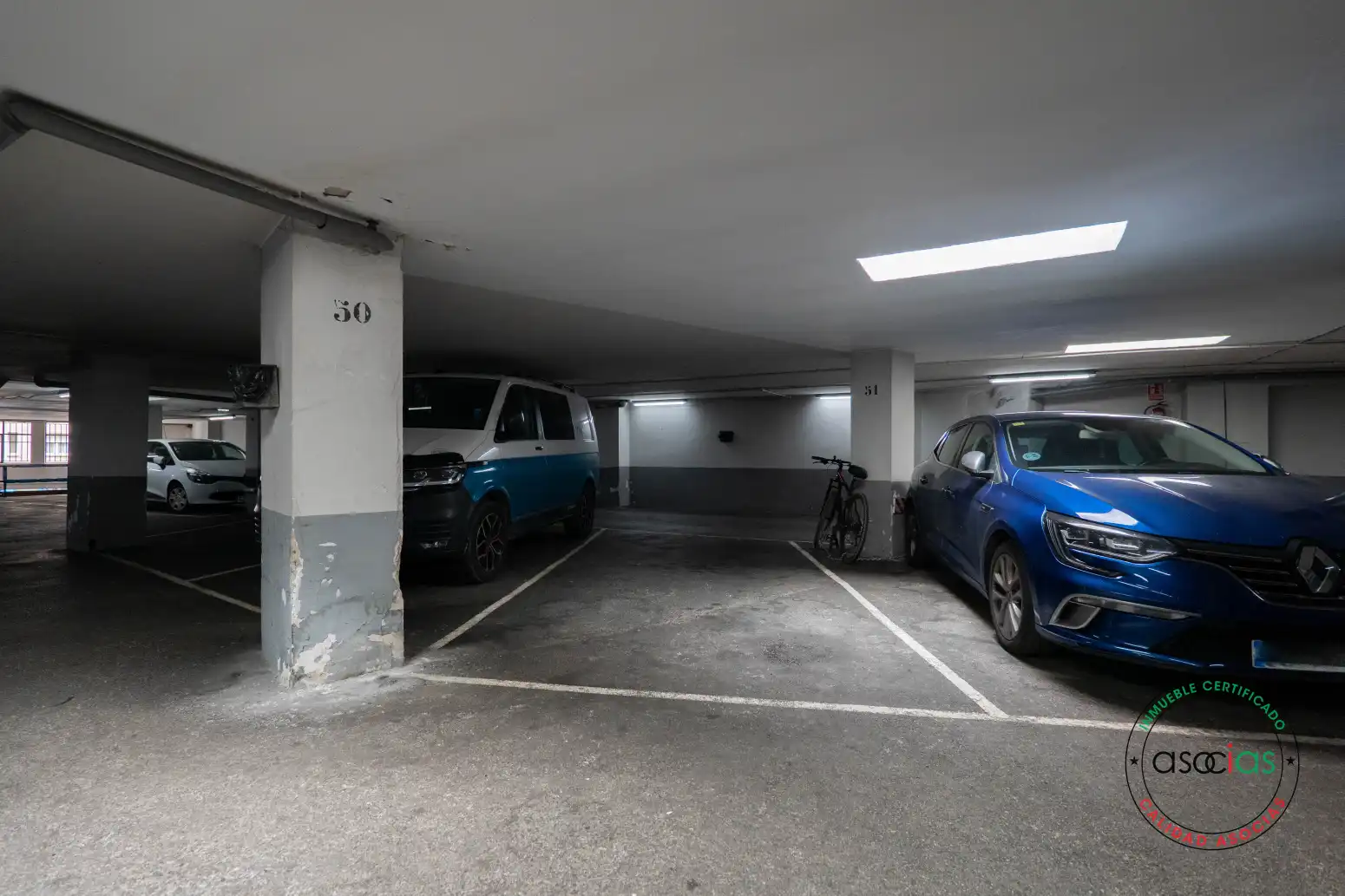 Parking de Piso en venta en Gijón  con Calefacción