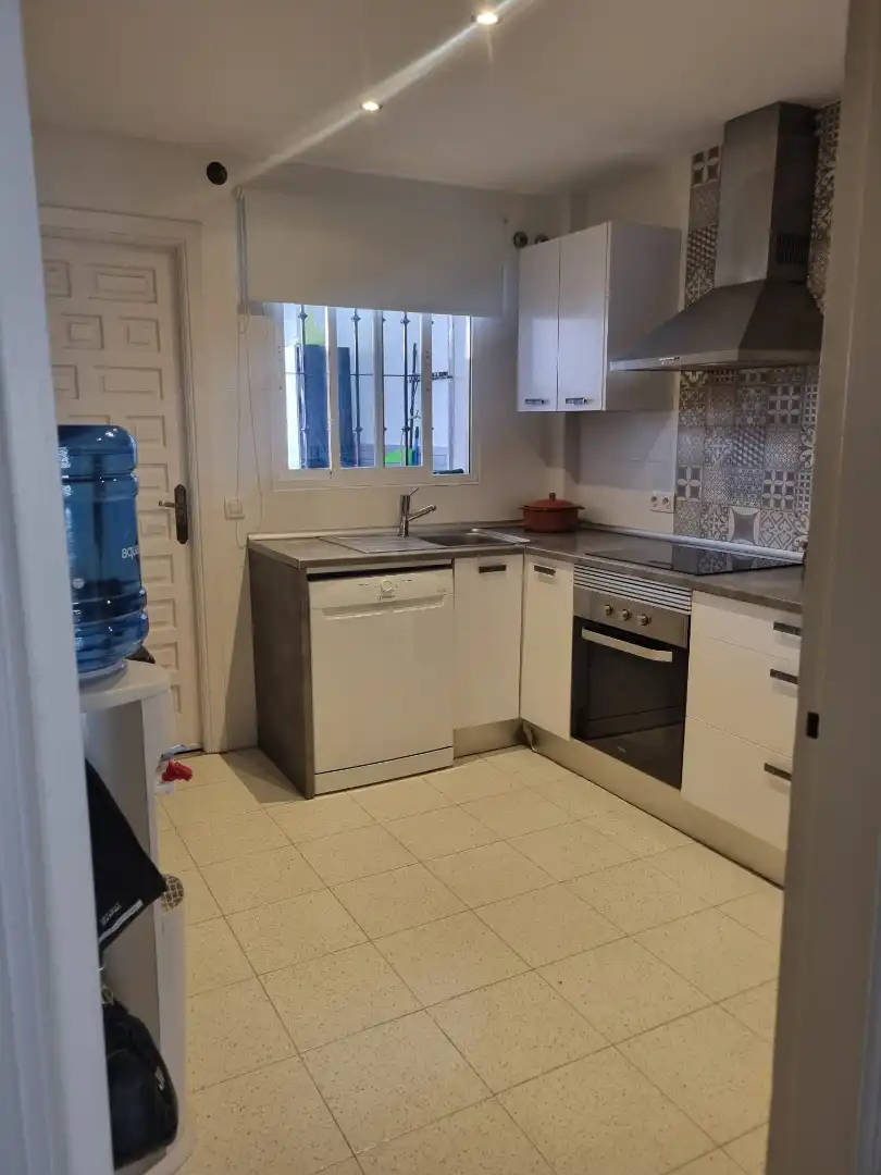 Cocina de Casa o chalet de alquiler en Los Barrios con Jardín privado, Terraza y Amueblado
