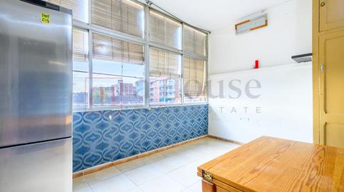 Foto 2 de Piso en venta en Calle de Roses, Sants,  Barcelona Capital