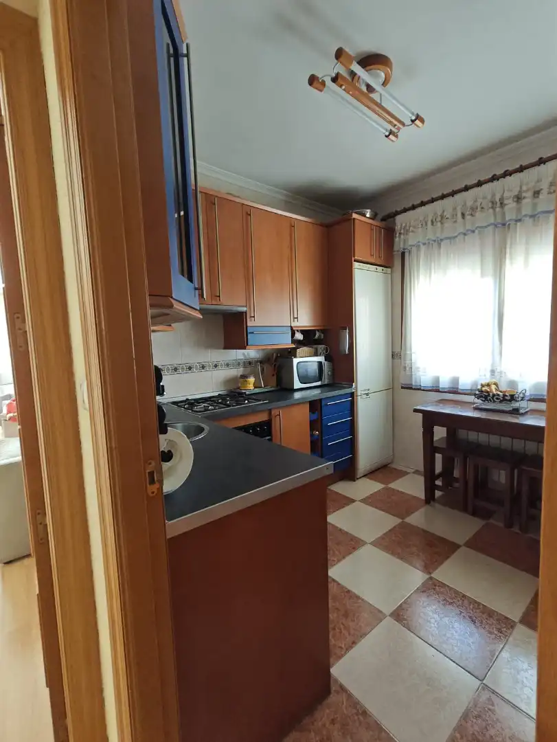 Cuina de Pis en venda en Baza amb Aire condicionat, Calefacció i Moblat