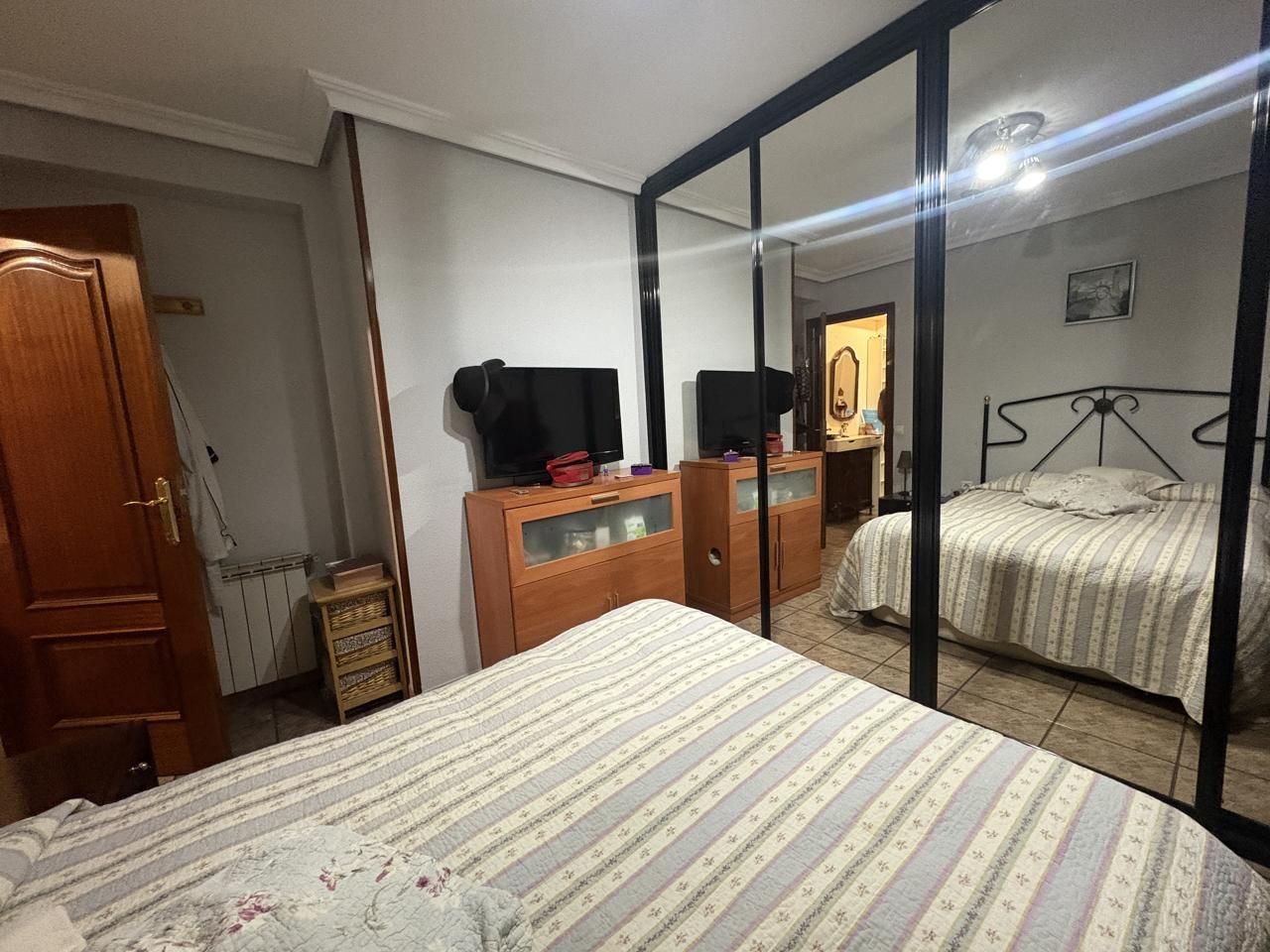 Dormitori de Pis en venda en  Madrid Capital amb Aire condicionat, Calefacció i Terrassa