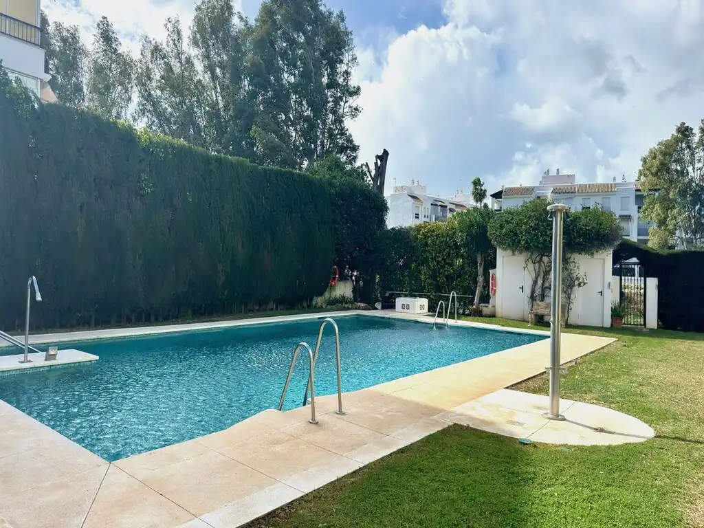 Swimming pool of Apartments for sale in Marbella  with Air Conditioner, Terrace and Furnished