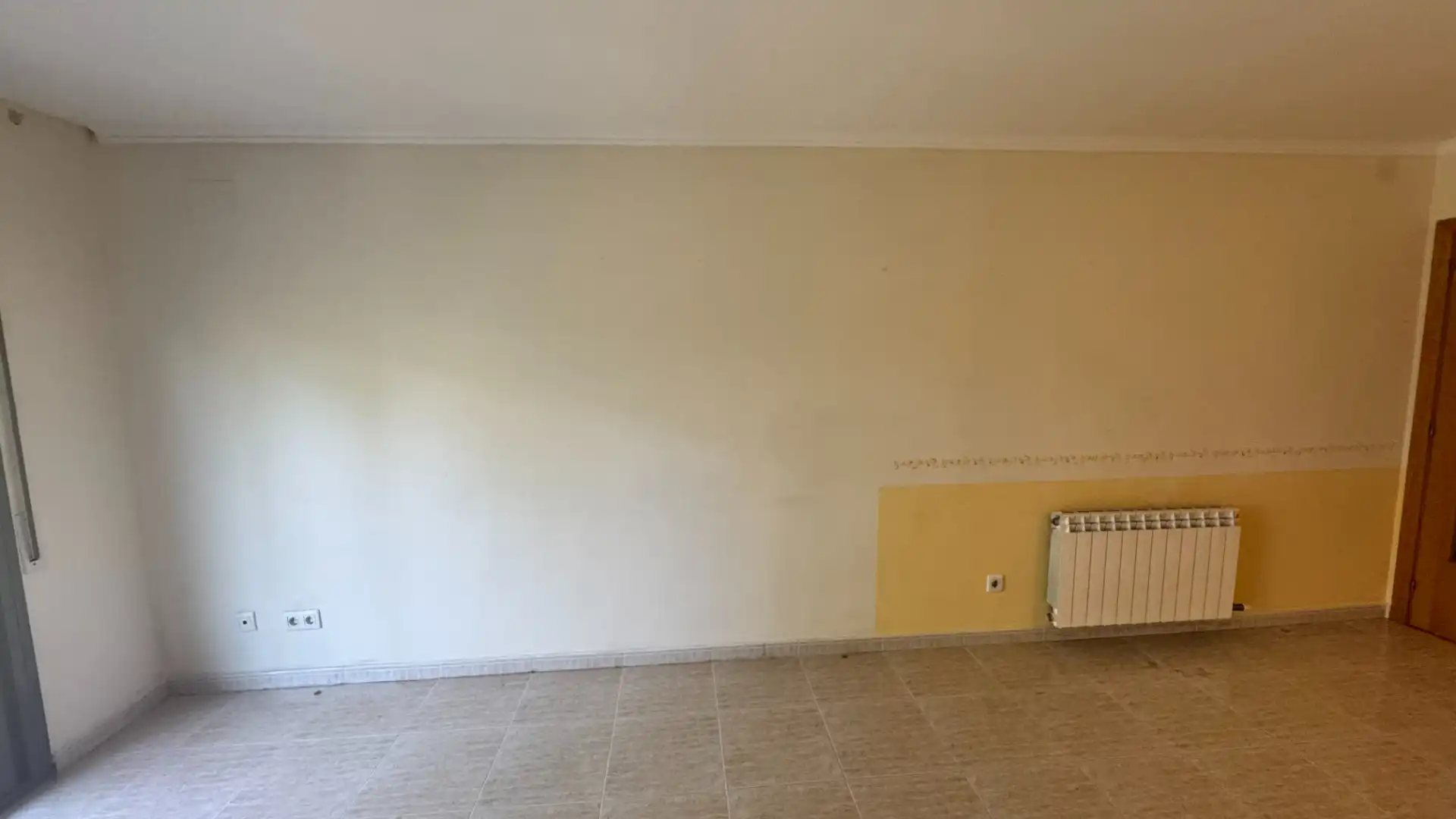 Wohnung zum Verkauf in Cambrils mit Klimaanlage, Privatgarten und Gemeinschaftspool