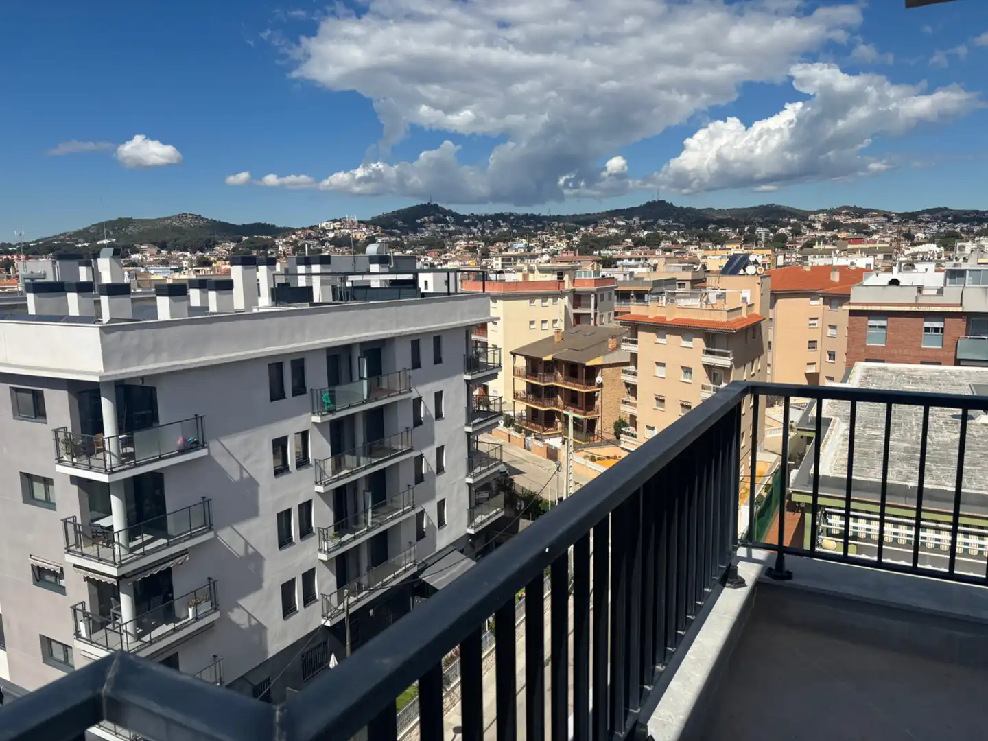 Vista exterior de Àtic en venda en Calafell amb Aire condicionat, Calefacció i Terrassa