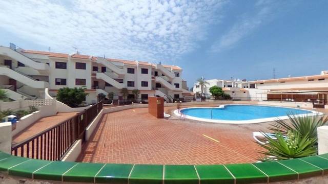 Piso en Venta en Calle Olimpia en Guargacho