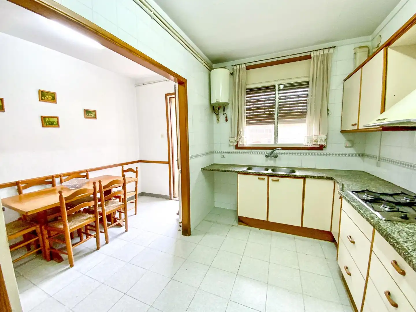 Kitchen of Detached homes for sale in El Masnou  with Private garden, Terrace and Balcony