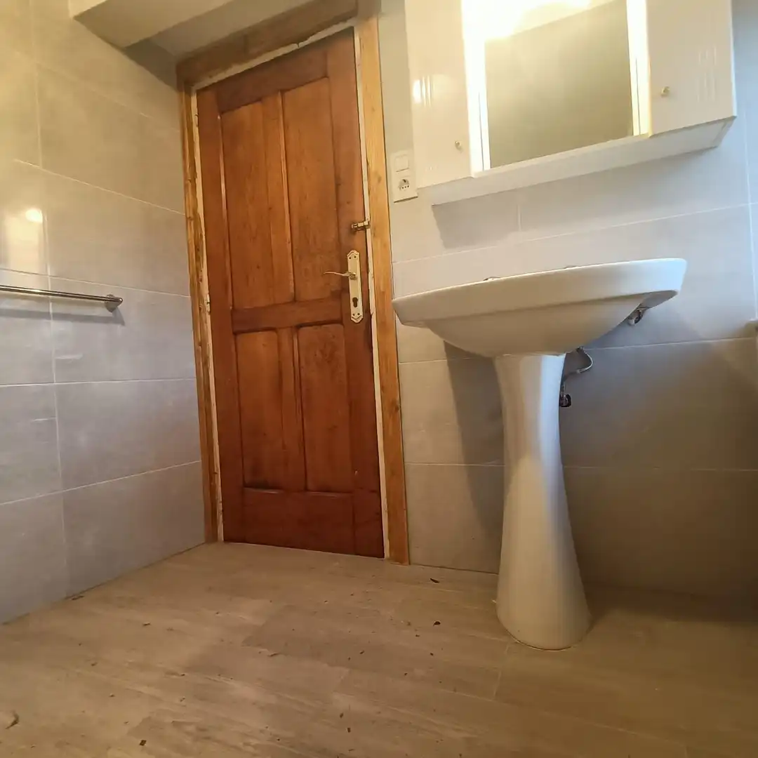 Bany de Casa o xalet en venda en Siero amb Traster i Piscina