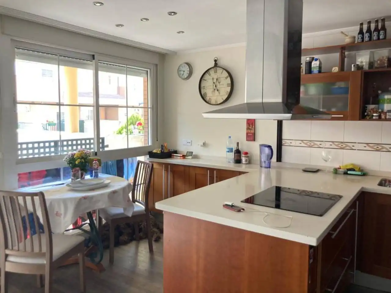 Cocina de Casa adosada en venta en Arroyo de la Encomienda con Aire acondicionado, Calefacción y Jardín privado