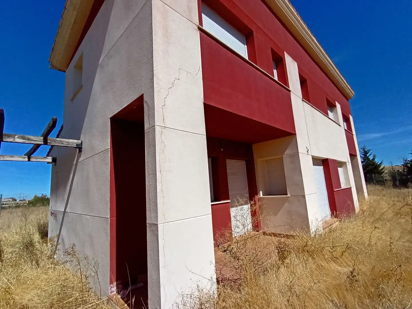 Exterior view of Houses for sale in Sanchidrián, Ávila