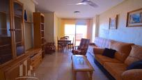 Sala d'estar de Pis en venda en La Manga del Mar Menor amb Terrassa i Piscina comunitària