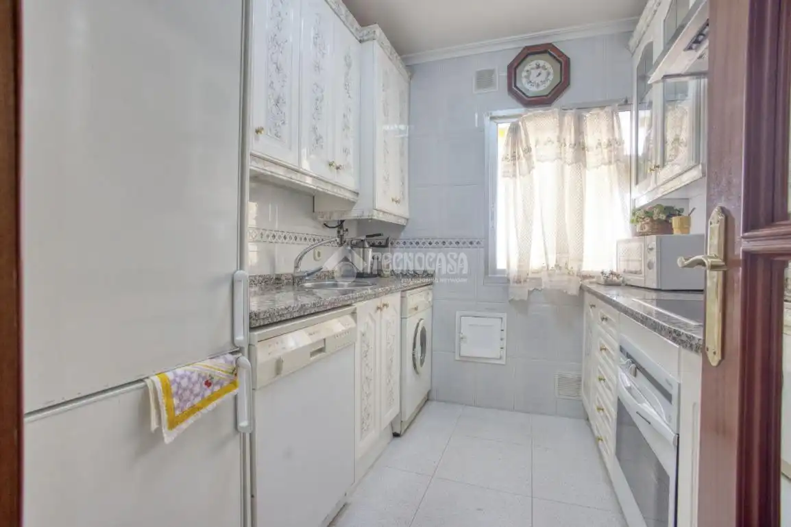 Cocina de Piso en venta en Salamanca con Calefacción y Balcón
