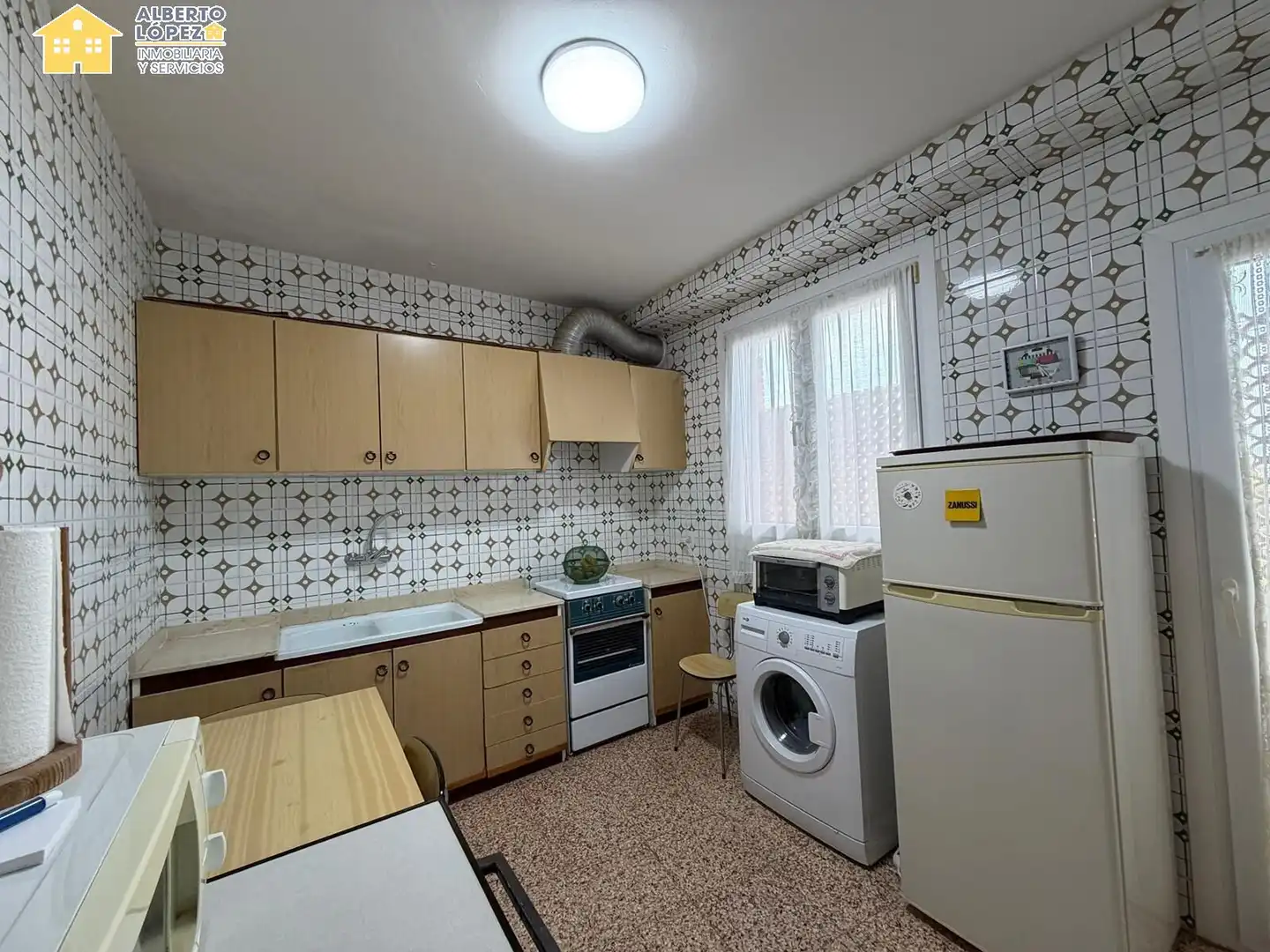 Kitchen of Flat for rent in Elche / Elx  with Terrace, Furnished and Balcony