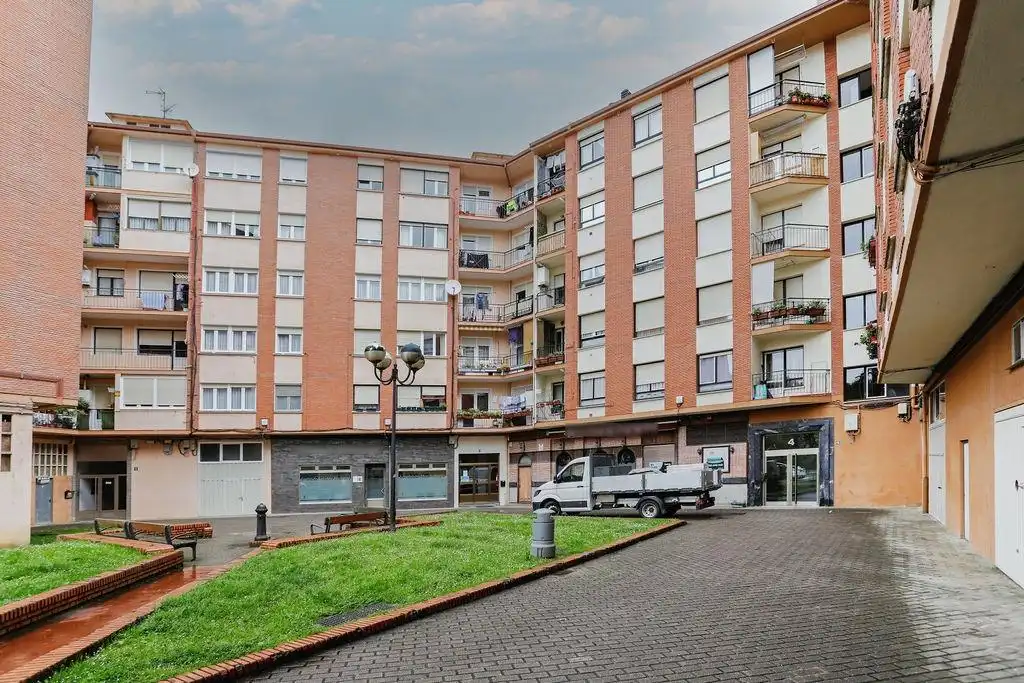 Local comercial en venda a Calle Landaluze 2, imagen 27