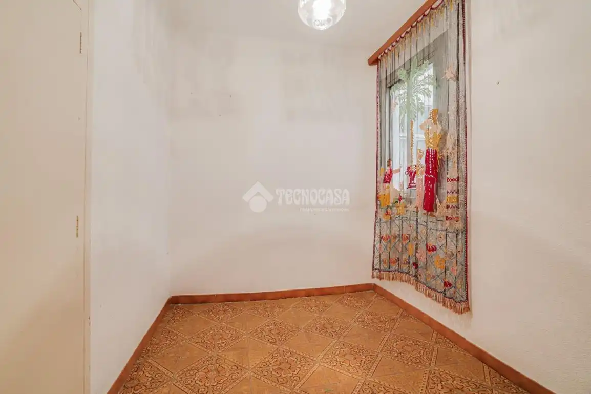 Habitación de Piso en venta en Sant Boi de Llobregat con Balcón