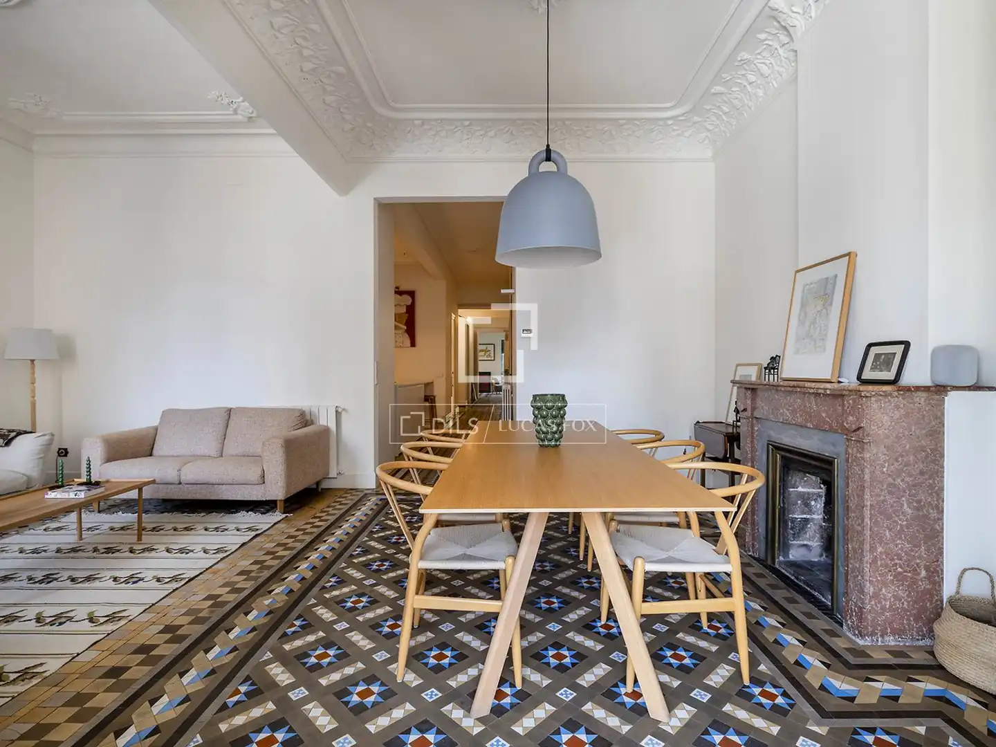 Comedor de Piso de alquiler en Barcelona con Aire acondicionado, Calefacción y Amueblado