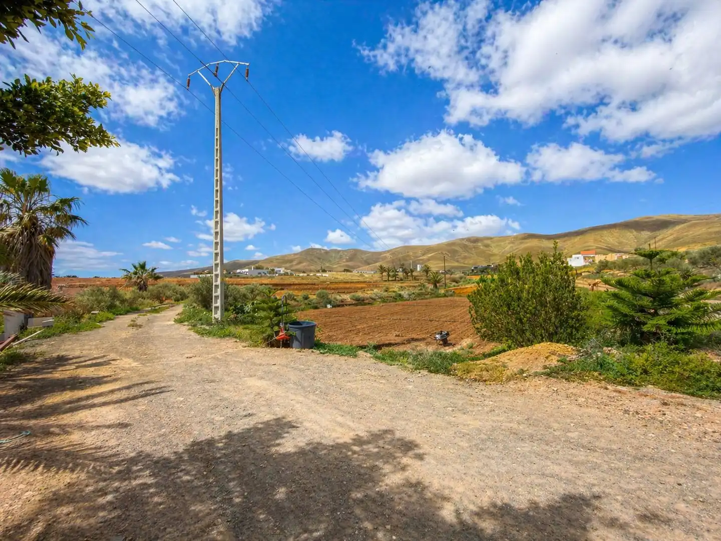 Country homes for sale in Antigua pueblo