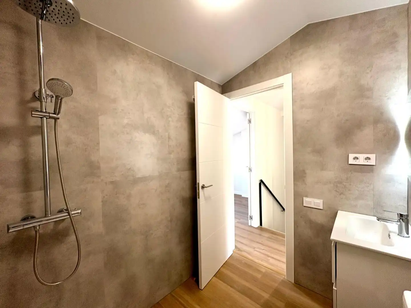 Ático en venta en Santa Perpètua de Mogoda con Aire acondicionado, Calefacción y Parquet