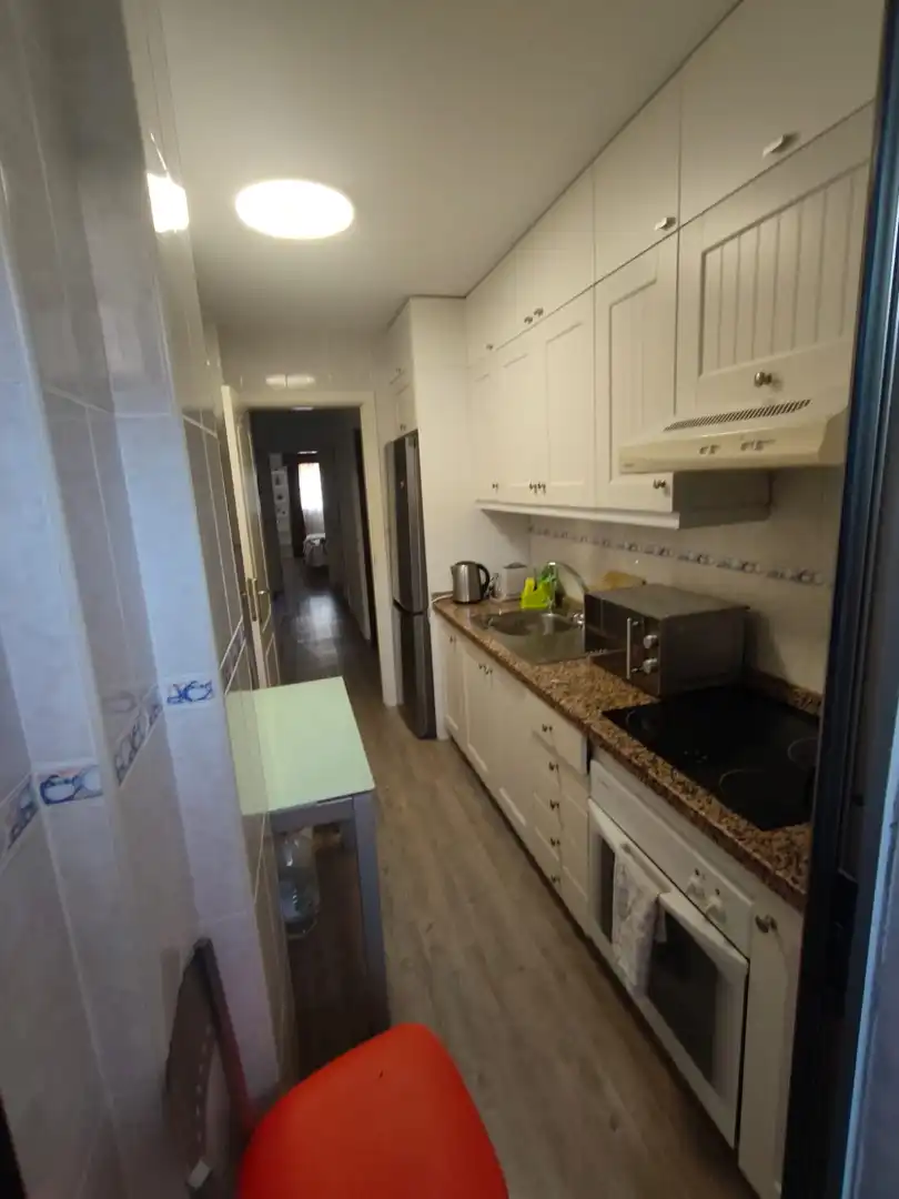 Cuina de Pis de lloguer en Granadilla de Abona amb Parquet, Moblat i Forn