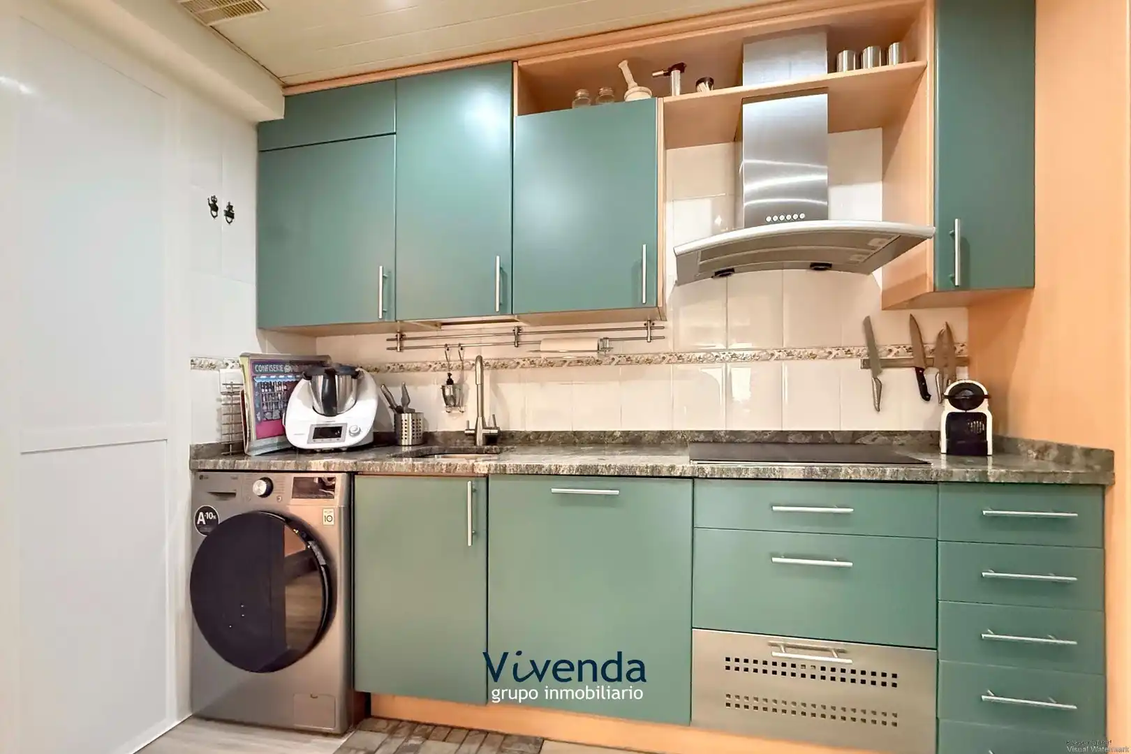 Cocina de Piso en venta en Móstoles con Aire acondicionado, Calefacción y Piscina comunitaria