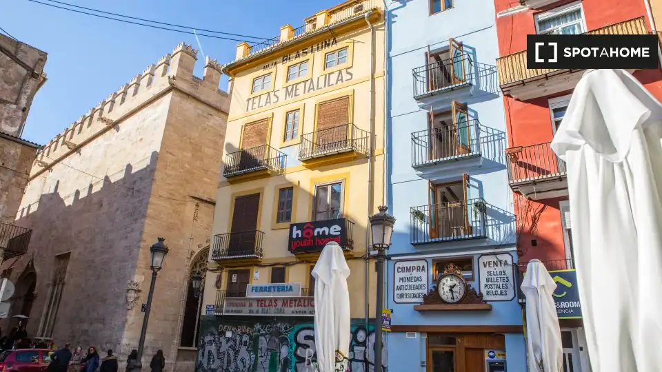 Flat with terrace to rent in Ciutat Vella
