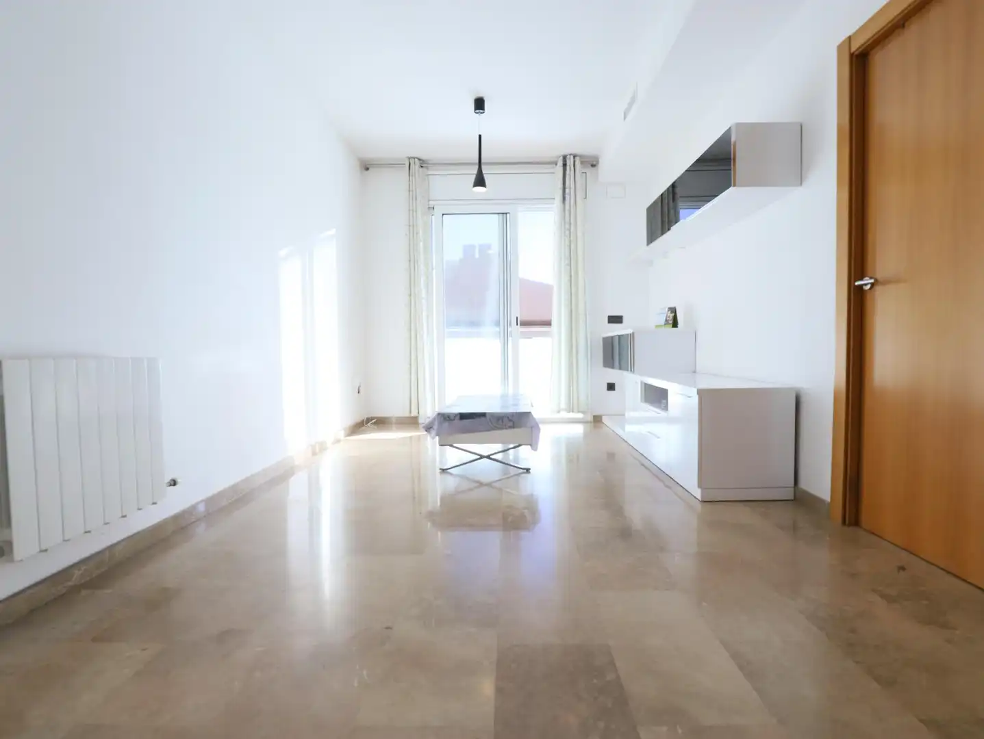 Sala de estar de Piso en venta en Esplugues de Llobregat con Aire acondicionado, Calefacción y Terraza