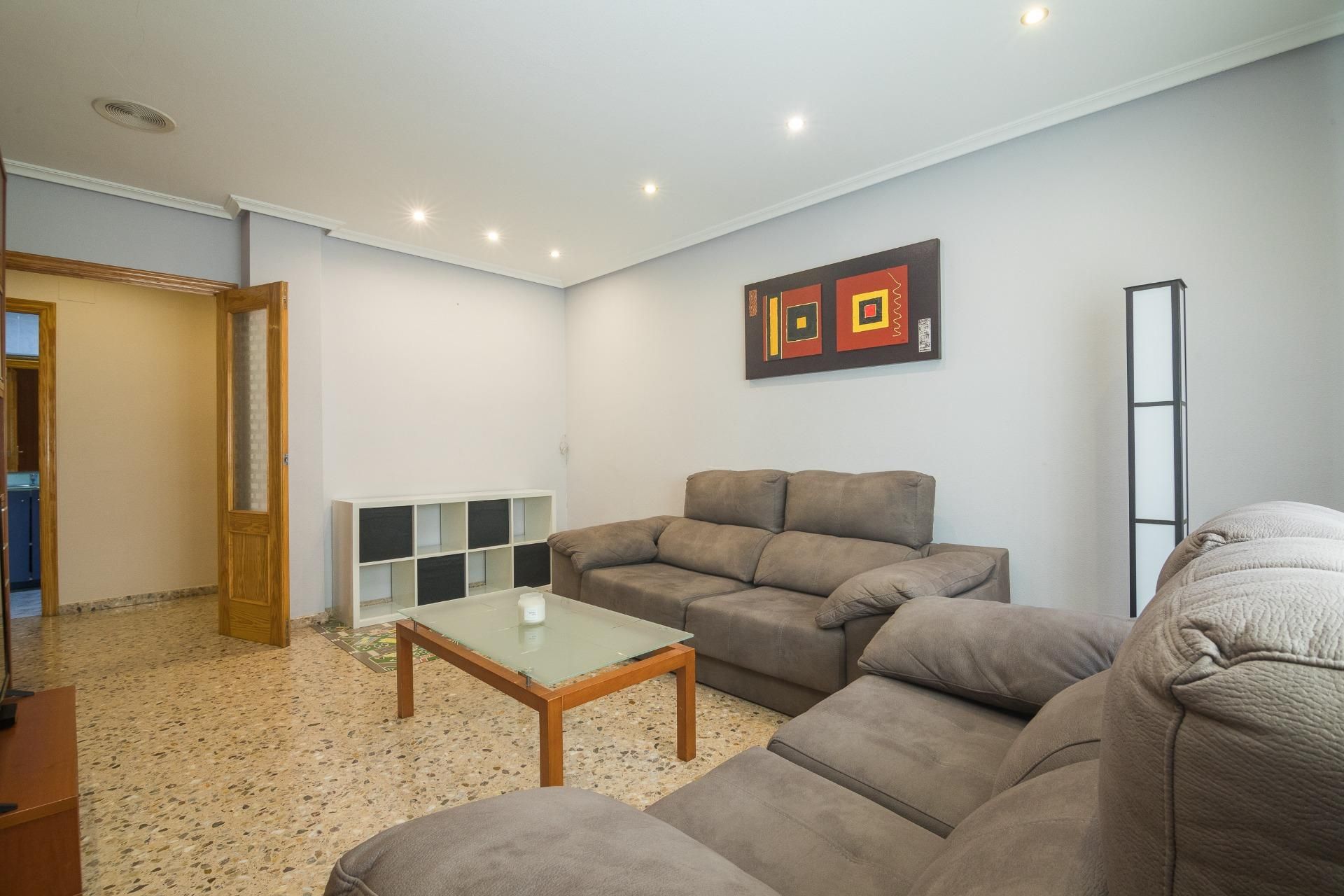 Sala d'estar de Pis en venda en Elche / Elx amb Aire condicionat, Traster i Balcó