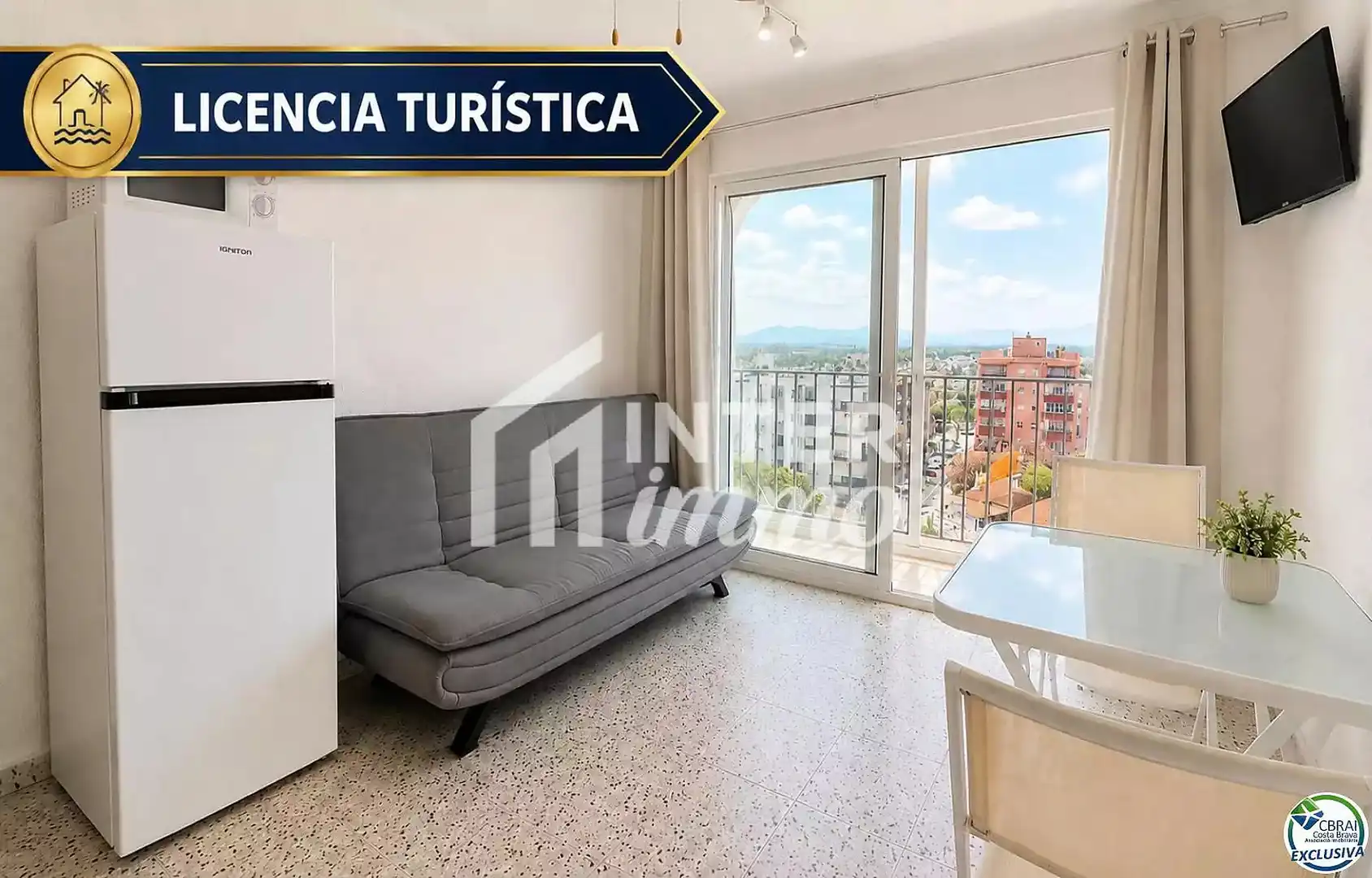Estudi amb ascensor en venda a Pasaje Delta Muga 10