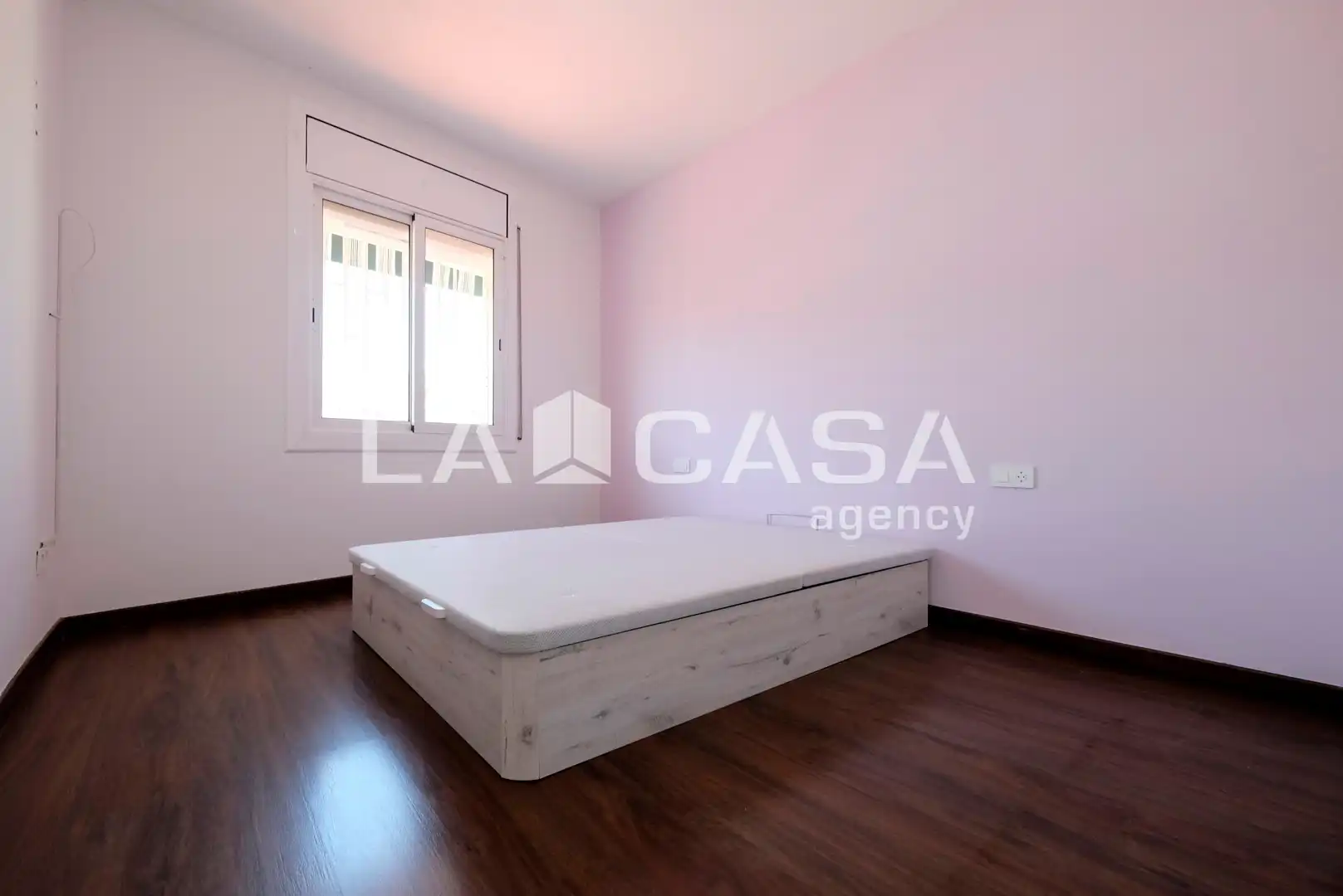 Habitación de Ático en venta en Barcelona con Terraza y Balcón
