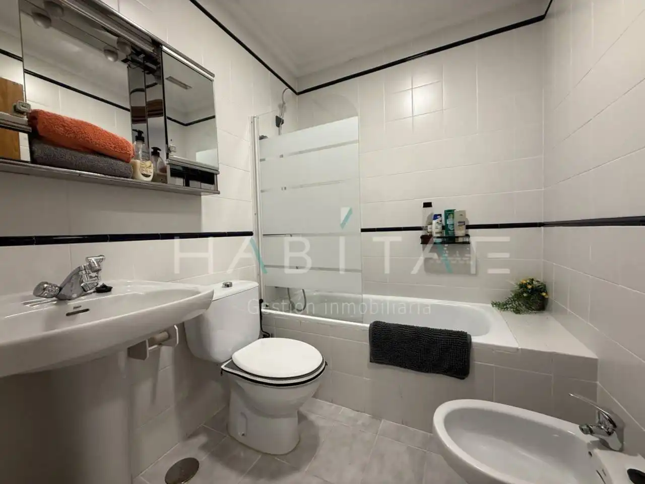 Baño de Dúplex en venta en San Pedro del Pinatar con Aire acondicionado y Jardín privado