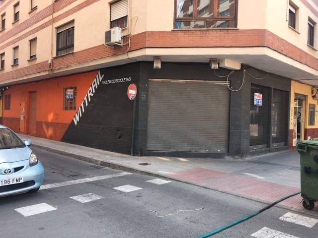 Local comercial en Venta en Passeig de Morella en Estación - Universidad