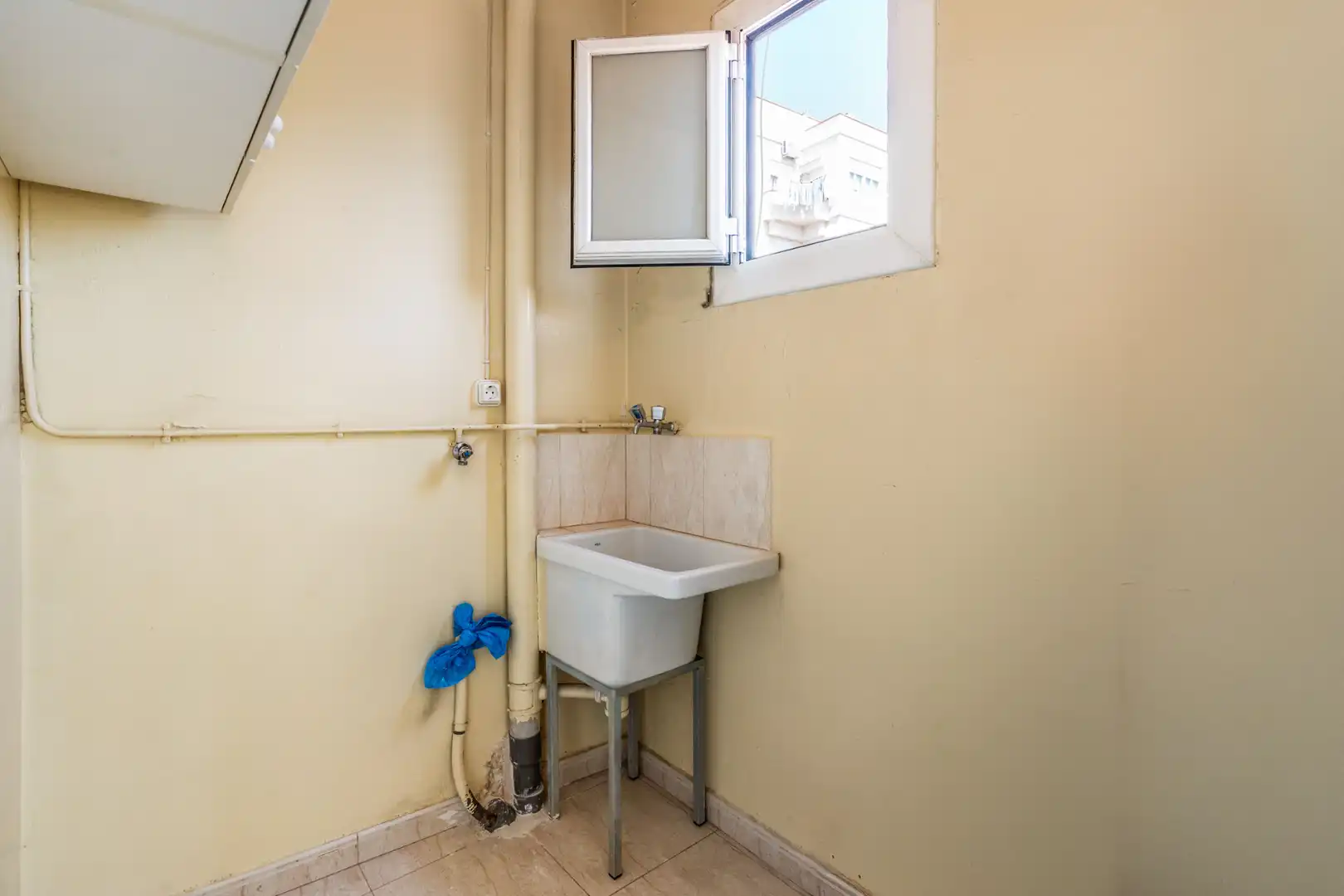 Baño de Piso en venta en Barcelona con Balcón