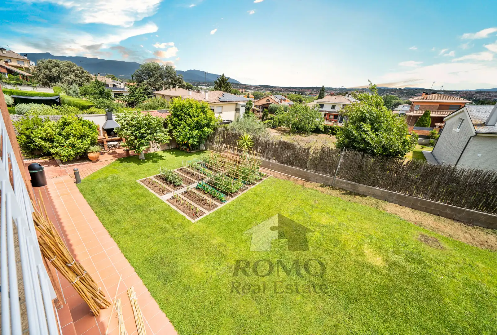 Houses for sale in Carrer d'Osona, Canovelles