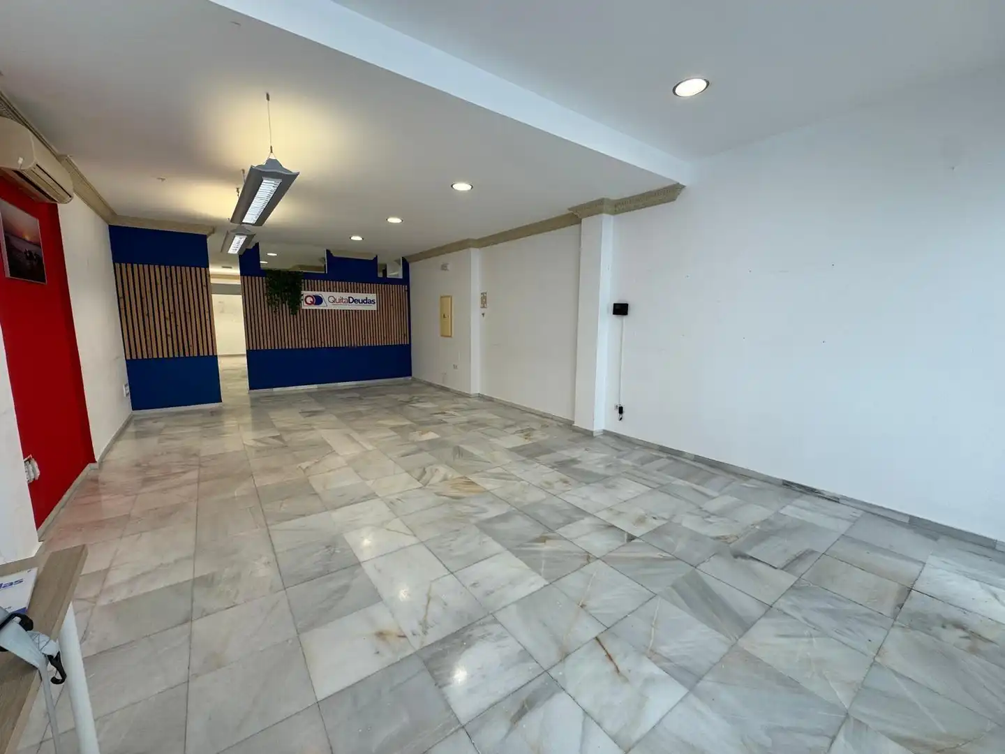 Local comercial en venta en Centro - Calzada - Cabo Noval, imagen 8