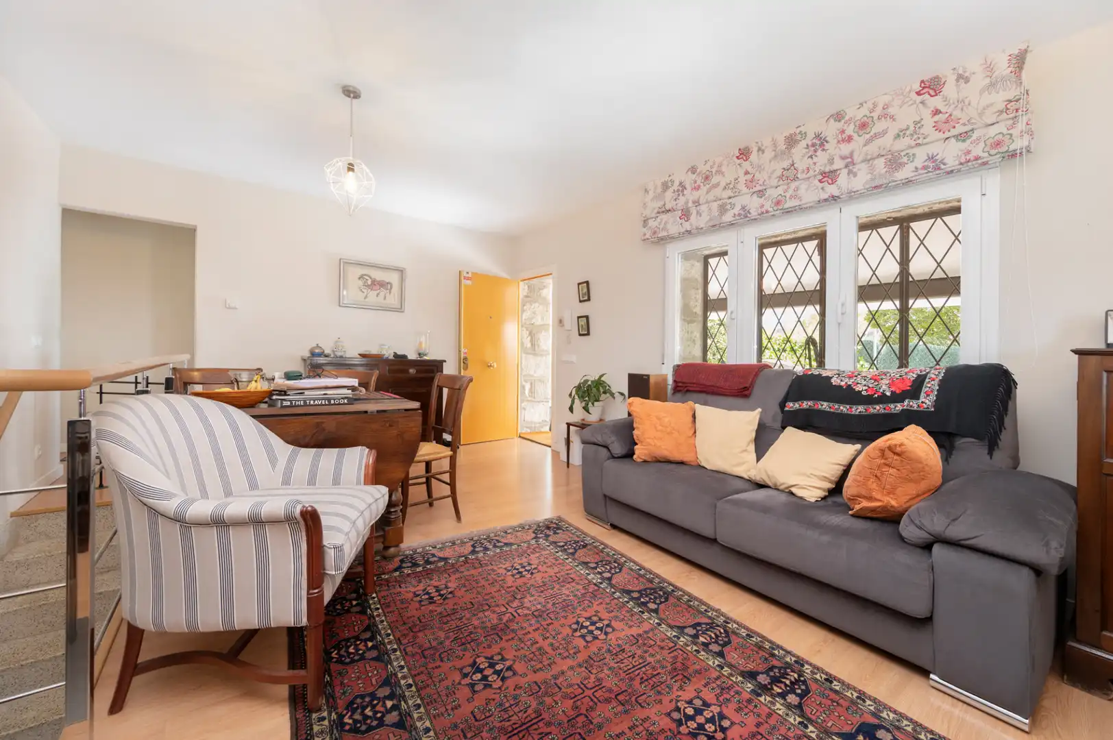 Sala de estar de Casa o chalet en venta en Colmenar Viejo con Aire acondicionado, Calefacción y Jardín privado