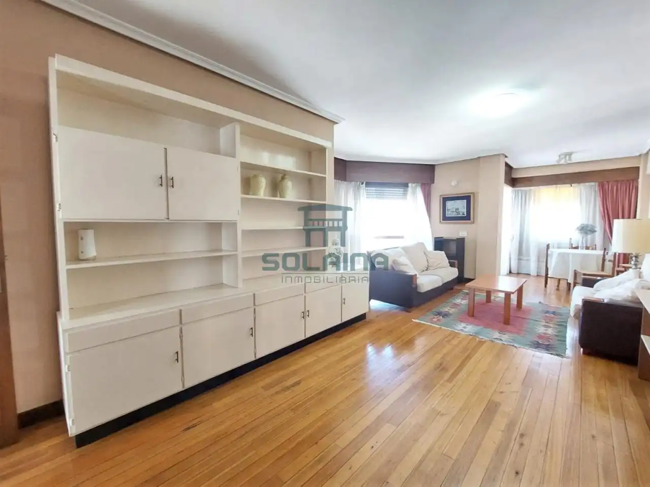 Sala de estar de Piso en venta en Ourense Capital  con Calefacción, Parquet y Balcón