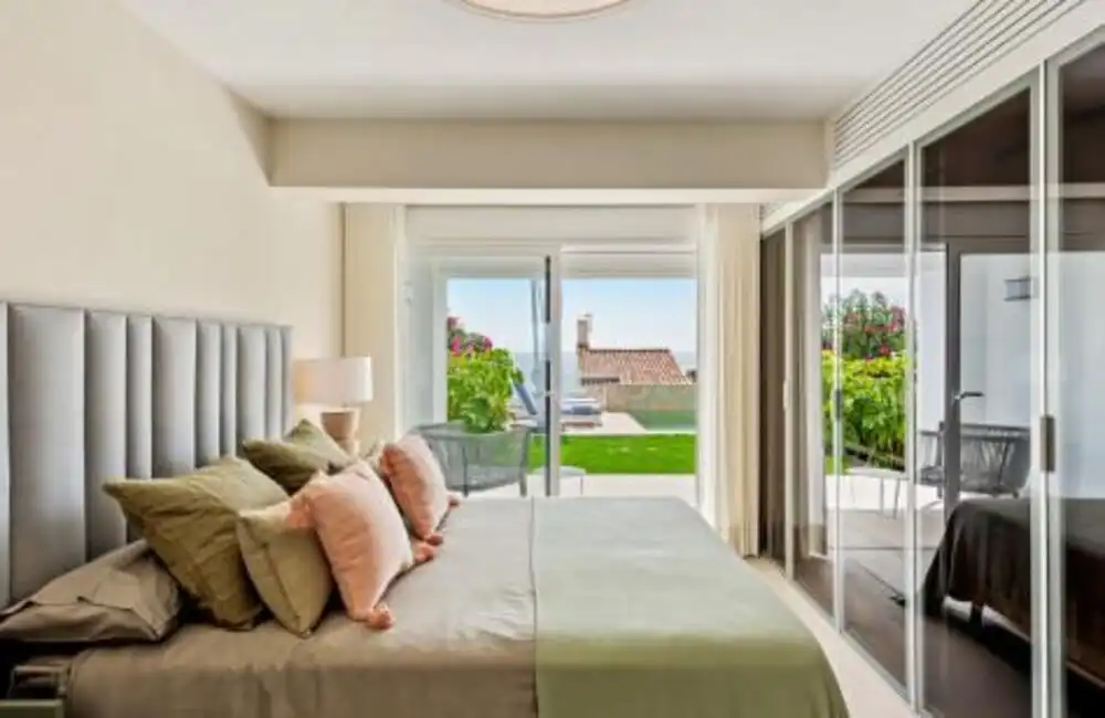 Habitación de Casa o chalet en venta en Estepona con Aire acondicionado, Jardín privado y Terraza