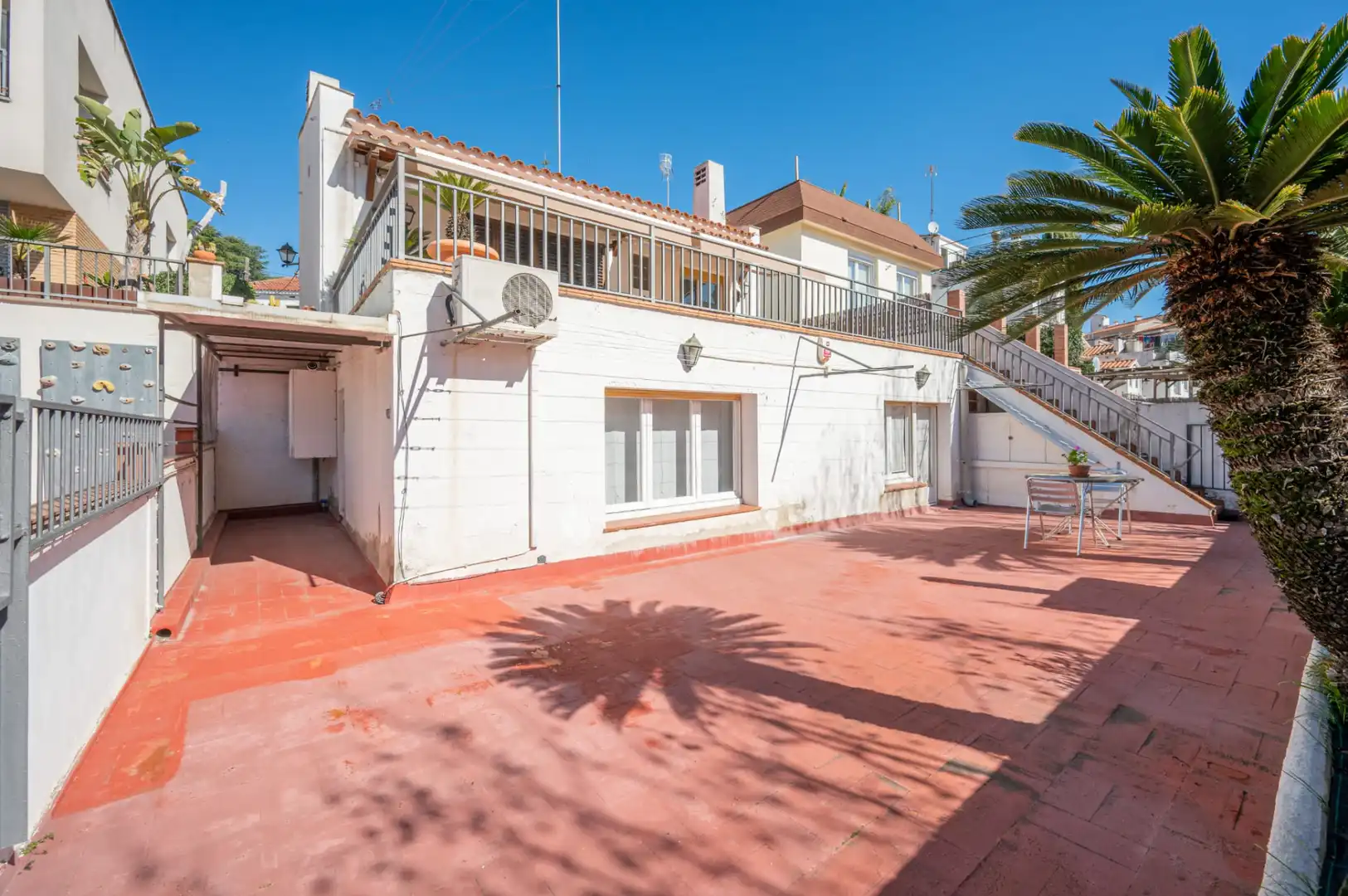 Vista exterior de Casa o chalet en venta en Mataró con Calefacción, Jardín privado y Terraza
